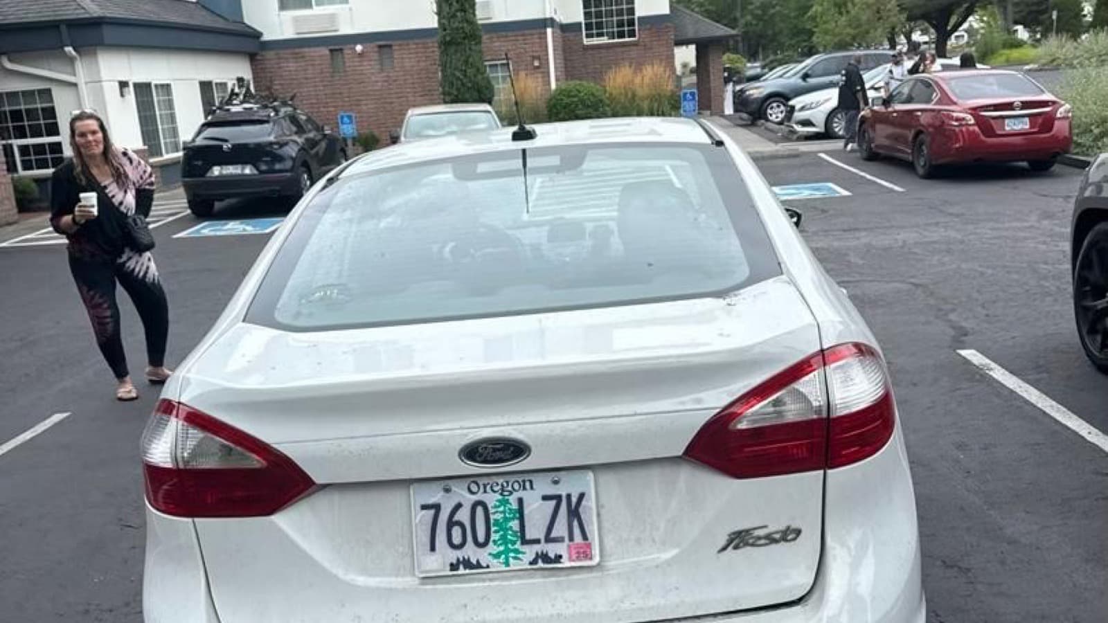 Ford Fiesta - Photo 2