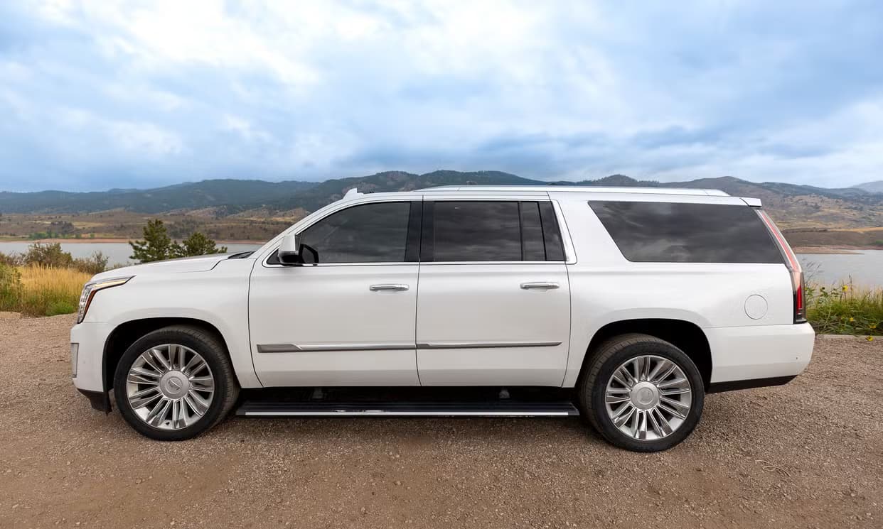 CADILLAC ESCALADE ESV - Photo 3