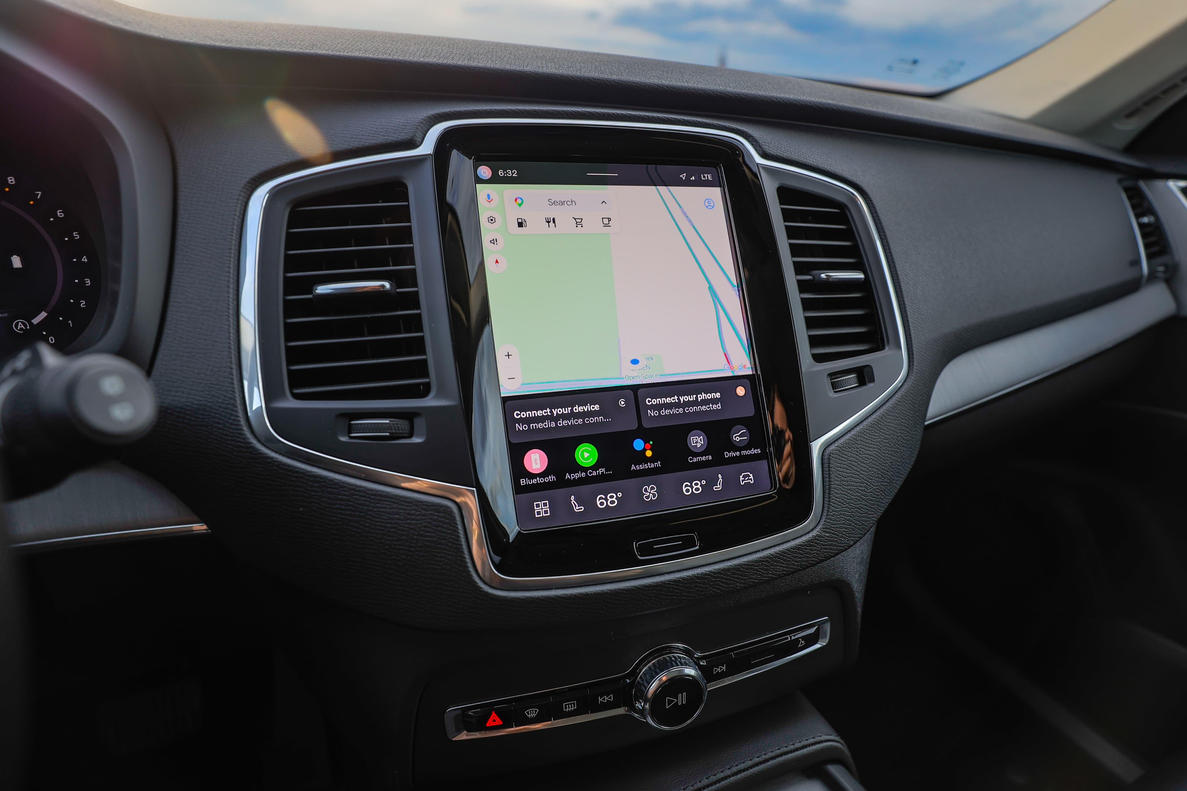 VOLVO XC-90 - Photo 17